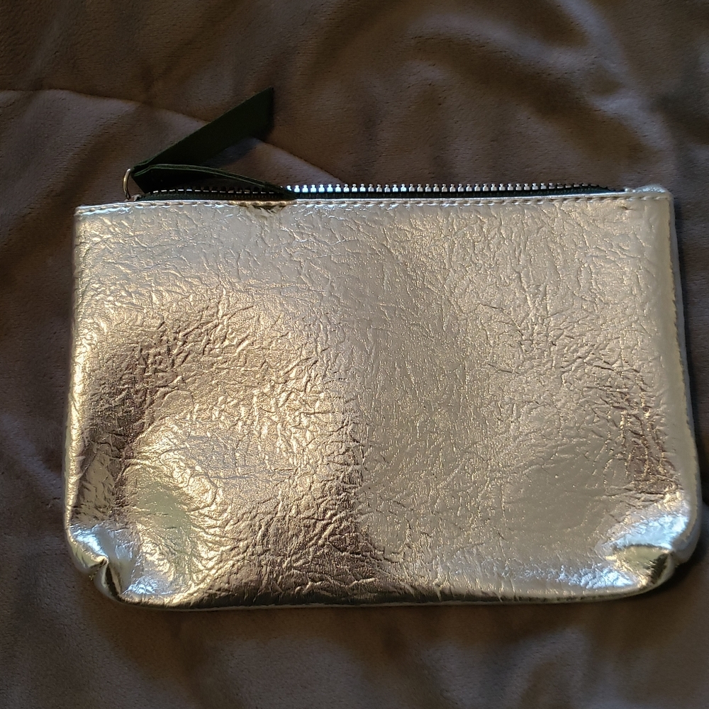 Makeup bag